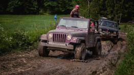 Strome podjazdy, błoto i kompas w ręce - tegoroczny Camp Jeep za nami