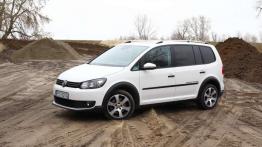 Volkswagen Cross Touran 2.0 TDI - pomieszanie z poplątaniem