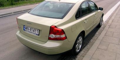 Volvo S40 II 2.5 T5 230KM 169kW 2004-2012