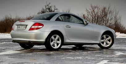 Mercedes SLK R171 Roadster 3.5 V6 (350) 305KM 224kW 2008-2011