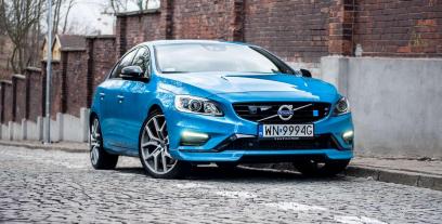 Volvo S60 II Sedan Facelifting 1.6 T4 180KM 132kW 2013-2015