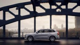 Volvo XC90 (2019) - lewy bok