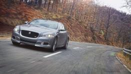 Jaguar XJR 2014 - widok z przodu