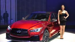 Hostessy na Geneva International Motor Show 2014