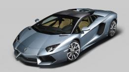 Lamborghini Aventador Roadster - widok z przodu