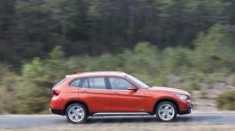 BMW X1 Facelifting - prawy bok