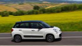 Fiat 500L - prawy bok