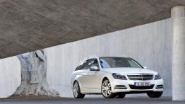 Mercedes Klasa C W204 Facelifting - widok z przodu