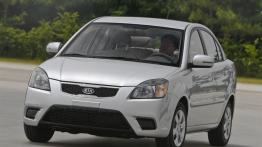 Kia Rio 2010 Sedan - widok z przodu