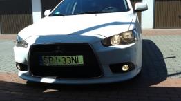 Mitsubishi Lancer IX Sportback - galeria społeczności - przód - reflektory włączone