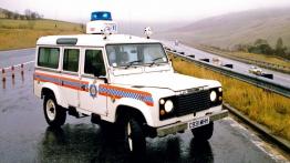 Land Rover Defender Special - widok z przodu