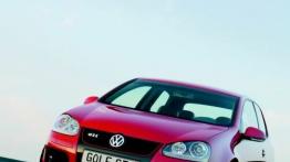 Volkswagen Golf V GTI - widok z przodu
