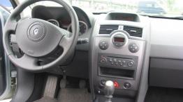 Renault Megane Grandtour 2.0 16V - kokpit