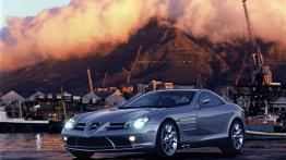 Mercedes Klasa SLR - widok z przodu