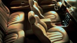 Chrysler LHS - widok ogólny wnętrza z przodu