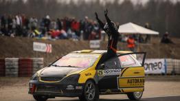 Blisko 110 zawodników w Toruniu – Oponeo Mistrzostwa Polski Rallycross nabierają tempa