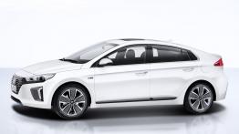 3 x Hyundai Ioniq w Genewie