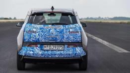 BMW pokazuje model i3 - zejście na ziemię