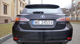 Lexus CT 200h - ryzykowna gra