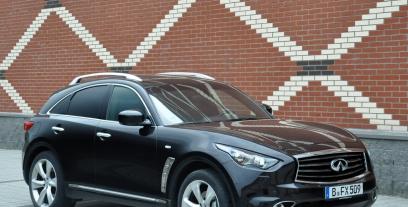 Infiniti FX II