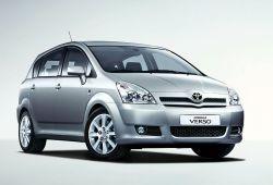 Toyota Corolla Verso E120 2.2 D-4D 136KM 100kW 2004-2007