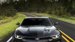 Chevrolet Camaro SS (2016) - widok z przodu