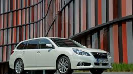 Subaru Legacy V Kombi Facelifting - widok z przodu