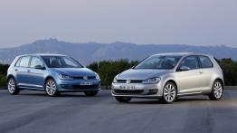 Volkswagen Golf VII Hatchback 5d TSI - widok z przodu