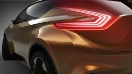 Nissan Resonance Concept - lewy tylny reflektor - włączony