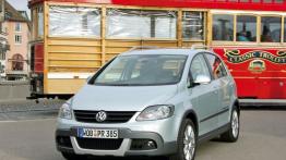 Volkswagen Cross Golf - widok z przodu