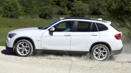 BMW X1 - lewy bok