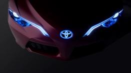 Toyota NS4 Plug-in Hybrid Concept - przód - inne ujęcie