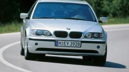 BMW Seria 3 E46 Sedan - widok z przodu