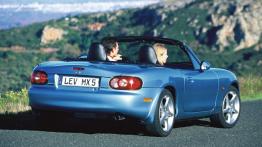 Mazda MX5 II - prawy bok