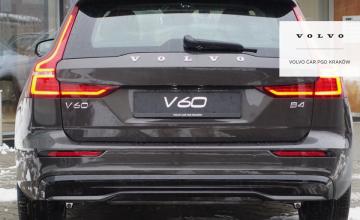 Volvo V60 II  Kombi Facelifting 2.0 B4 197KM 2024 B4 (197+14 KM) Plus Dark, zdjęcie 6