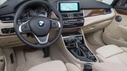 BMW Serii 2 Active Tourer trafia do sprzedaży