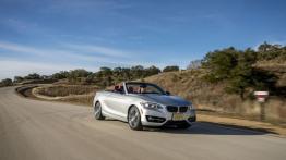 BMW 228i Cabrio (2015) - wersja amerykańska - widok z przodu