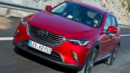 Mazda CX-3 SKYACTIV-G AWD (2015) - widok z przodu