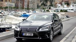 Lexus LS IV Facelifting - galeria redakcyjna - widok z przodu