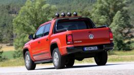 Volkswagen Amarok Canyon - widok z tyłu