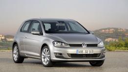 Volkswagen Golf VII Hatchback 3d TSI - widok z przodu