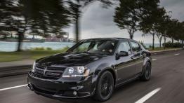 Dodge Avenger Blacktop Edition - lewy bok