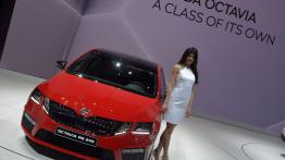 Geneva International Motor Show 2017 - hostessy