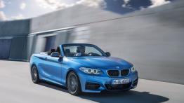 BMW M235i Cabrio (2015) - widok z przodu