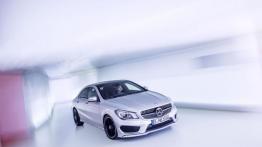 Mercedes CLA 250 Edition 1 (C117) 2012 - widok z przodu