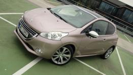 Peugeot 208 Hatchback 3d 1.6 VTI 120KM - galeria redakcyjna - widok z przodu