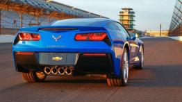 Chevrolet Corvette C7 Stingray - samochód bezpieczeństwa Indy 500 - widok z tyłu