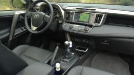 Toyota RAV4 IV - galeria redakcyjna - pełny panel przedni