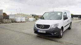 Mercedes Citan Furgon długi - widok z przodu