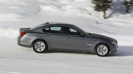 BMW serii 7 xDrive Facelifting - prawy bok